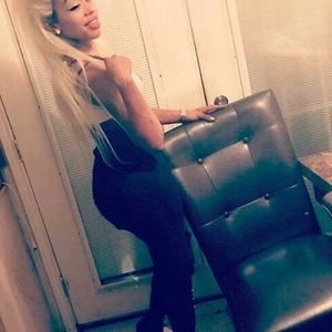 Meet your Posher, Destiny